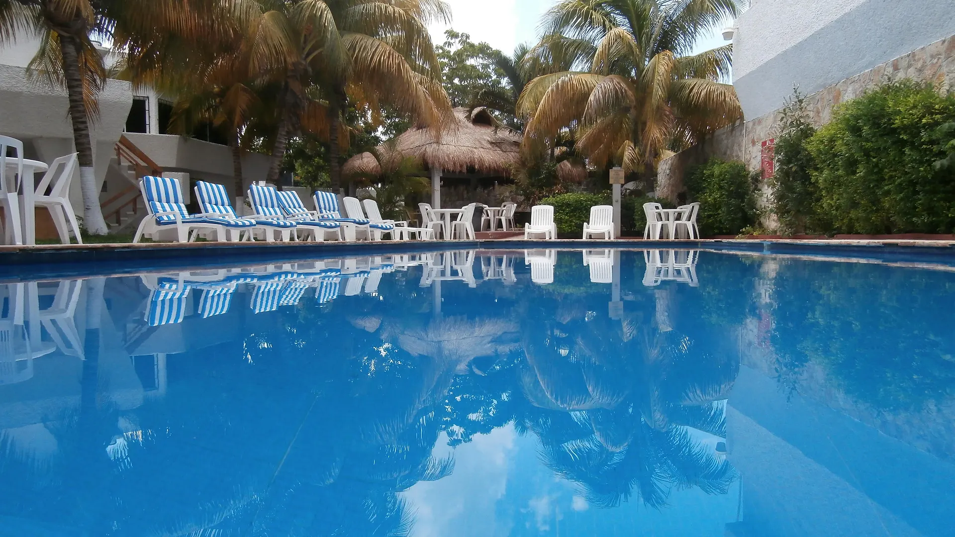 Hotel Caribe Internacional Cancun 3*,  Mexico