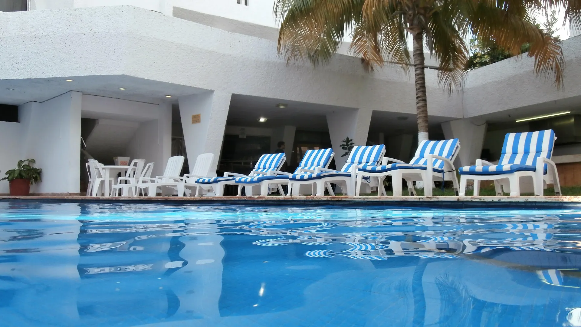 Hotel Caribe Internacional Cancun 3*,