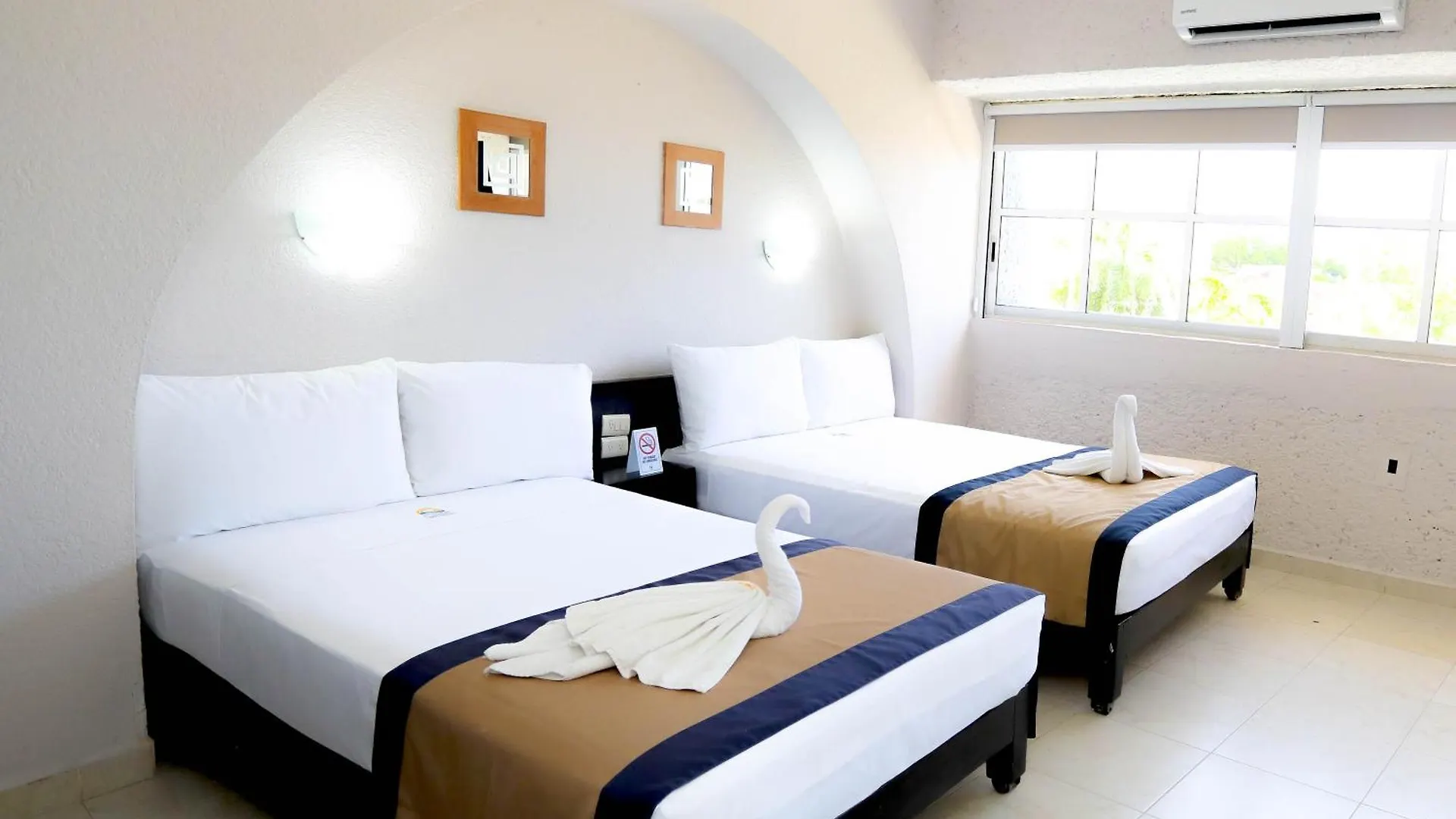 Hotel Caribe Internacional Cancun 3*,